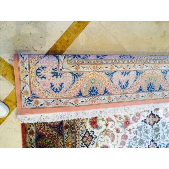 PERSIAN RUG- GENUINE-100% SILK-MADE IN QUOM- 10 FT LONG BY 6.5 WIDE- - Picture 3 of 11